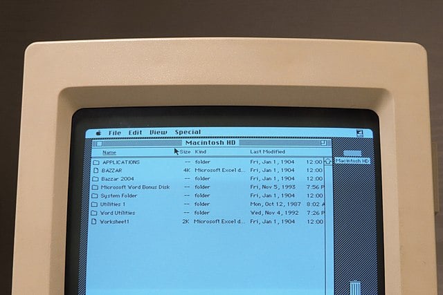 Apple Macintosh Classic
